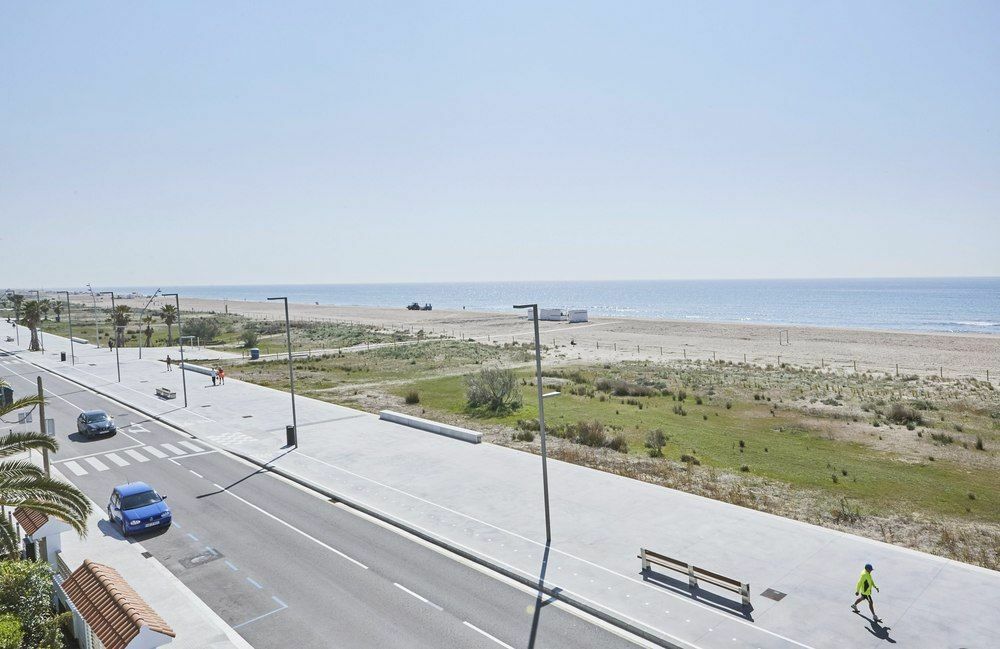 Apartamento Casa Petit Bateau Be My Guest Castelldefels Exterior foto
